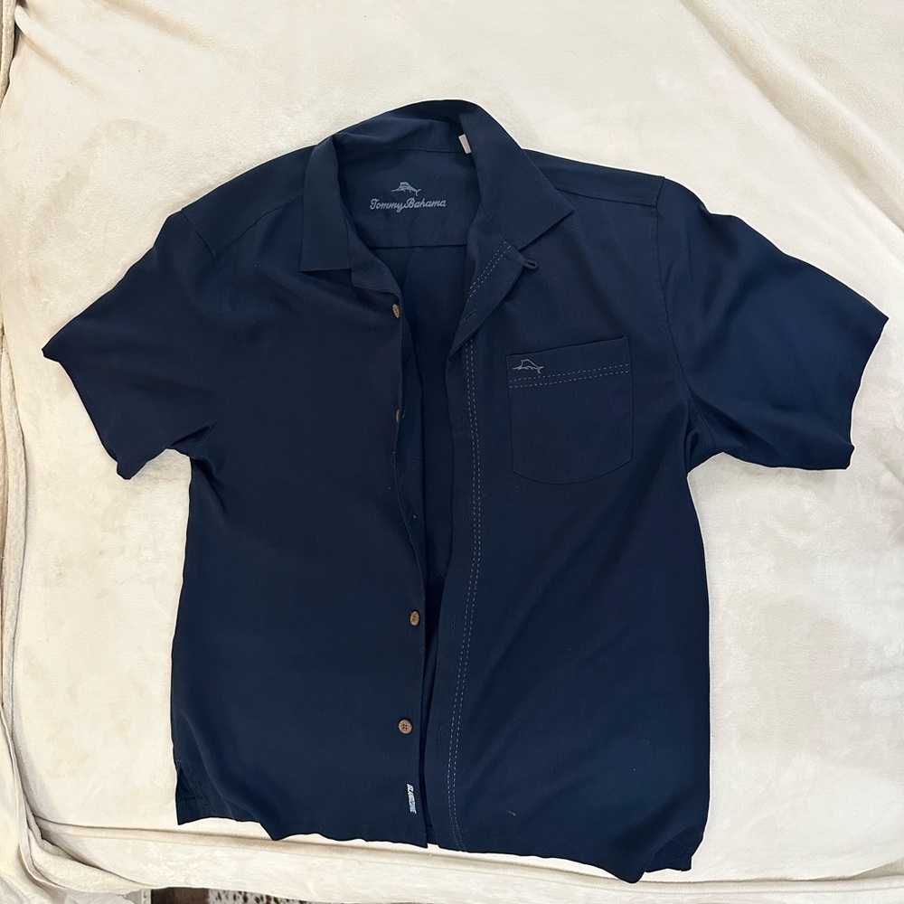Tommy Bahama Button Down